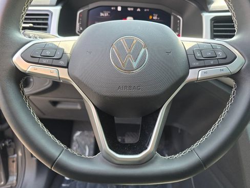 Used 2023 Volkswagen Atlas SEL AWD/4WD image 35