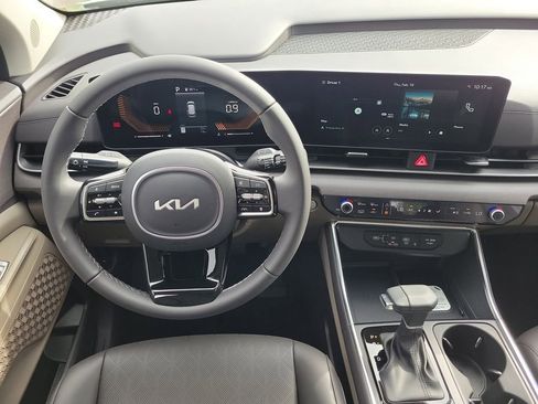 New 2026 Kia Carnival EX image 19