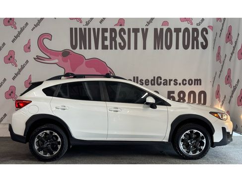 Used 2021 Subaru Crosstrek 2.0i Premium w/ Moonroof Package AWD/4WD image 9