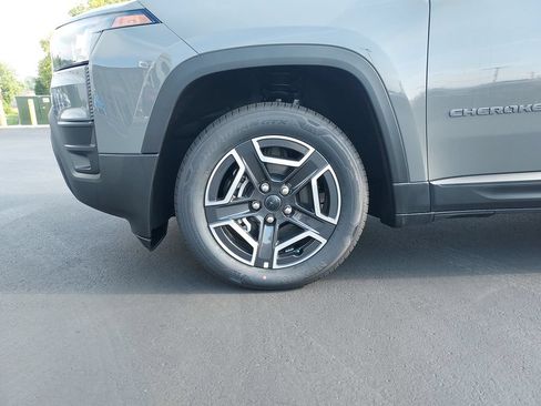 New 2026 Jeep Cherokee Limited AWD/4WD image 10