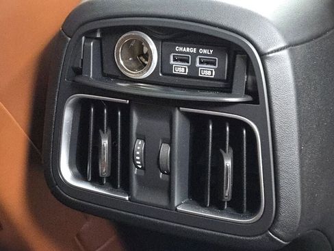 Used 2021 Maserati Levante GranSport image 12