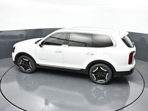 Used 2025 Kia Telluride S AWD/4WD image 42