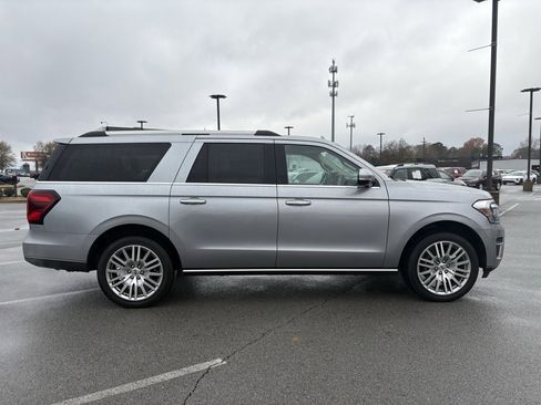 Used 2024 Ford Expedition Max Limited image 9