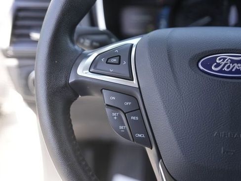 Used 2018 Ford Fusion Titanium image 23