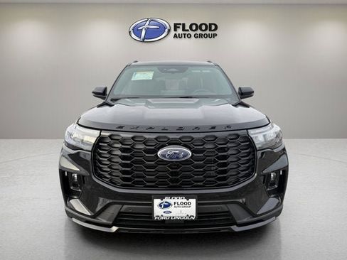 New 2026 Ford Explorer ST-Line w/ ST-Line Street Pack image 2