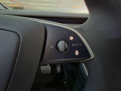 Used 2026 Tesla Model Y Long Range AWD/4WD image 38