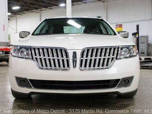 Used 2012 Lincoln MKZ FWD image 12