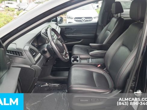 Used 2023 Honda Odyssey Sport image 16