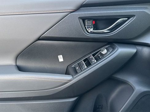 Used 2025 Subaru Crosstrek 2.5i Limited w/ Popular Package #4A image 11