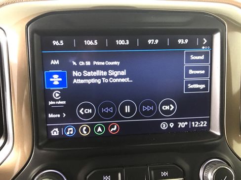 Used 2022 Chevrolet Silverado 2500 High Country w/ Safety Package II image 43