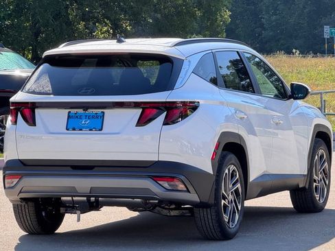 New 2026 Hyundai Tucson SEL Plus FWD image 12
