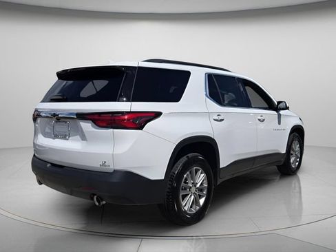 Used 2023 Chevrolet Traverse LT FWD image 8