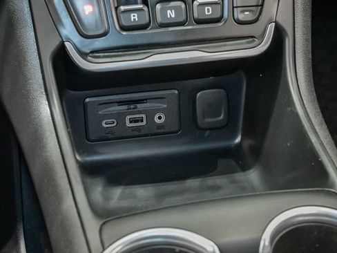 Used 2020 GMC Terrain SLT AWD/4WD image 19