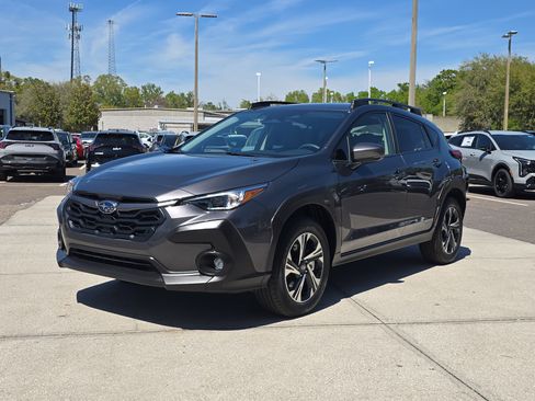 Used 2024 Subaru Crosstrek 2.0i Premium image 3