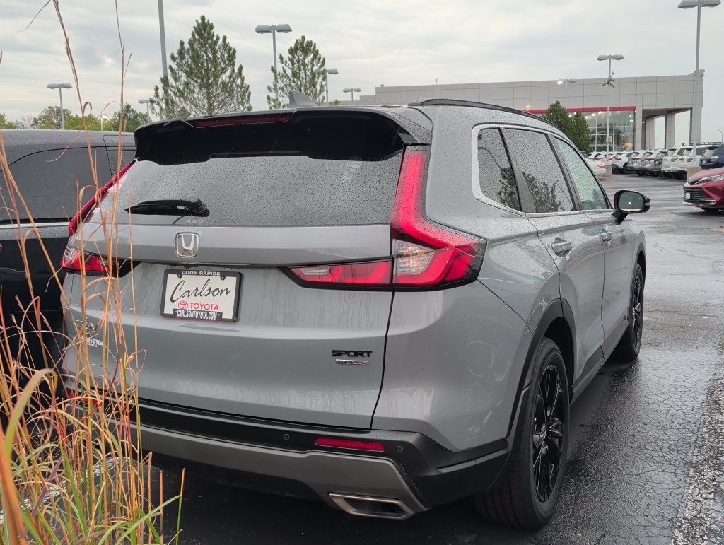 Used 2025 Honda CR-V Sport Touring image 4
