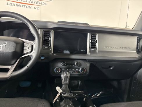 Used 2025 Ford Bronco Big Bend image 20
