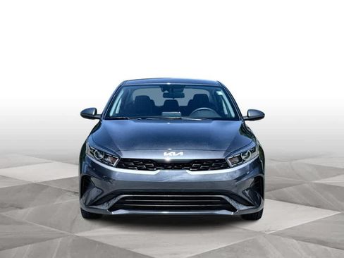 Used 2024 Kia Forte LXS FWD image 3