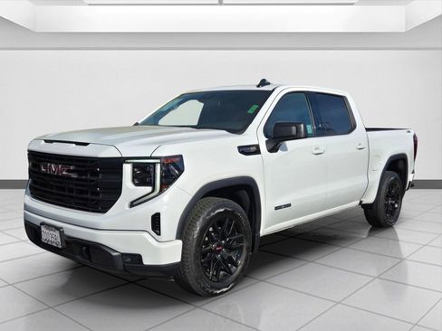 Used 2024 GMC Sierra 1500 Elevation w/ X31 Off-Road Package AWD/4WD image 9
