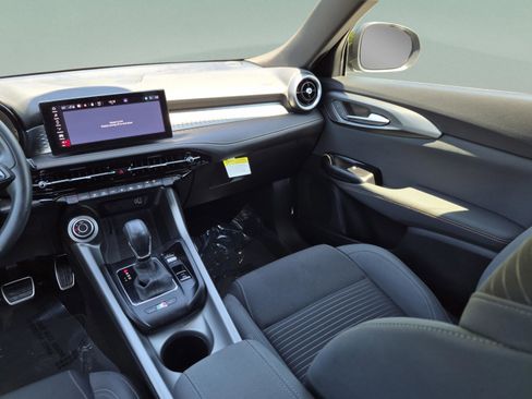 Used 2025 Alfa Romeo Tonale AWD/4WD image 23