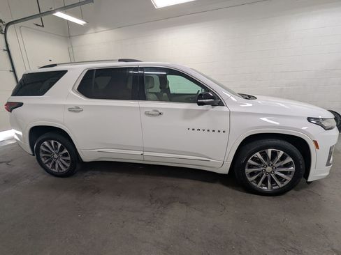 Used 2023 Chevrolet Traverse Premier w/ LPO, Floor Liner Package AWD/4WD image 7
