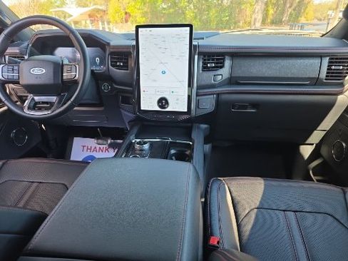 Certified 2024 Ford Expedition Limited image 2