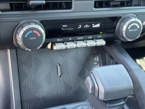 Certified 2025 Toyota Tacoma SR5 image 18