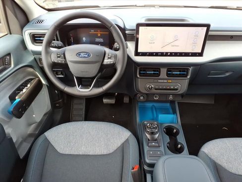 New 2025 Ford Maverick XLT w/ XLT Luxury Package image 9