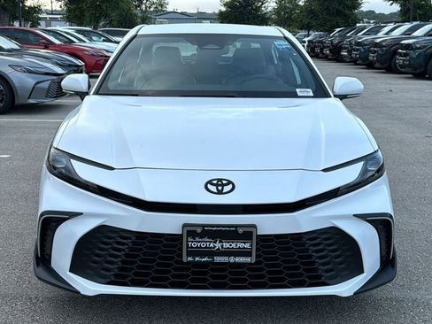 New 2026 Toyota Camry SE FWD image 2