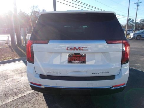 New 2026 GMC Yukon Elevation image 3