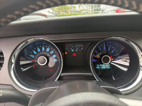 Used 2014 Ford Mustang GT image 11