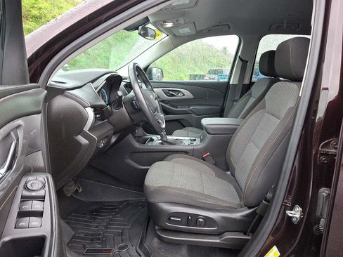Used 2021 Chevrolet Traverse LT AWD/4WD image 13