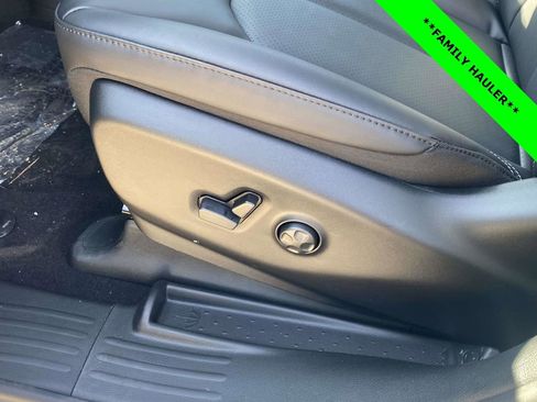 New 2026 Chrysler Pacifica Select image 46