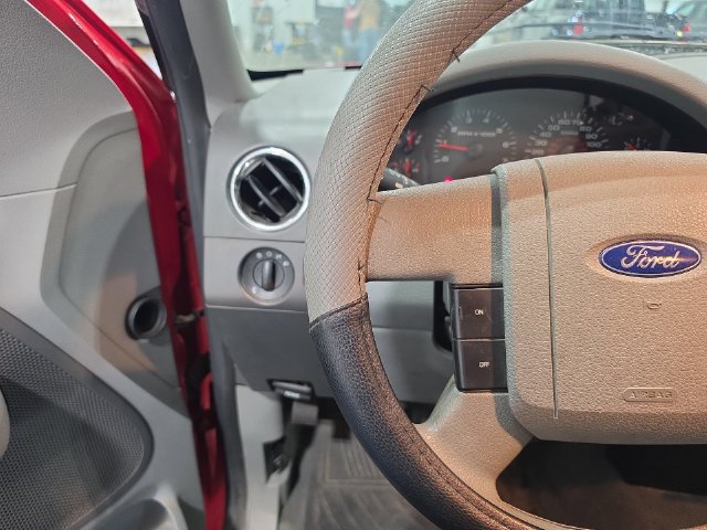 Used 2006 Ford F150 XLT AWD/4WD image 10