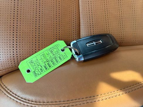 Used 2025 Lincoln Aviator Black Label AWD/4WD image 34
