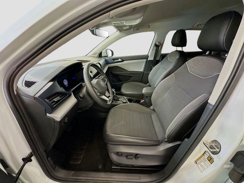 Used 2023 Volkswagen Taos SE image 13
