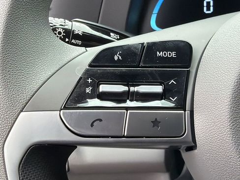 New 2026 Hyundai Elantra SE image 24