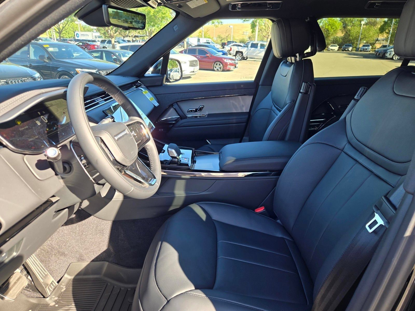 New 2026 Land Rover Range Rover Sport Dynamic SE AWD/4WD image 16