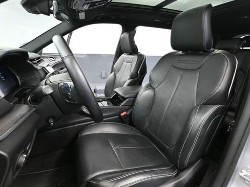 Used 2022 Jeep Grand Cherokee L Overland w/ Advanced Protech Group III image 28