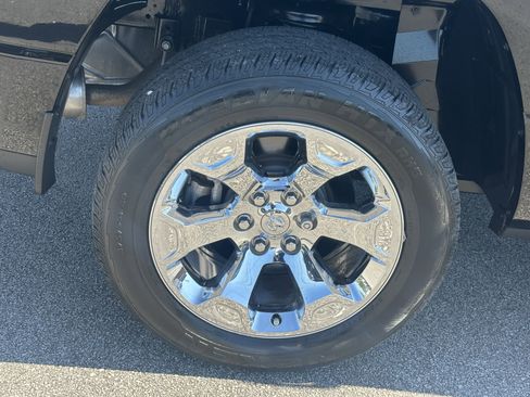 Used 2020 RAM 1500 Big Horn RWD image 17