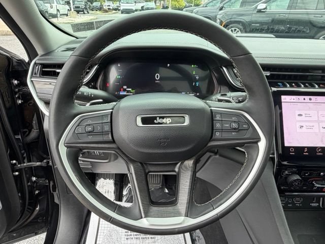 Used 2022 Jeep Grand Cherokee Limited 4xe w/ Luxury Tech Group II AWD/4WD image 25
