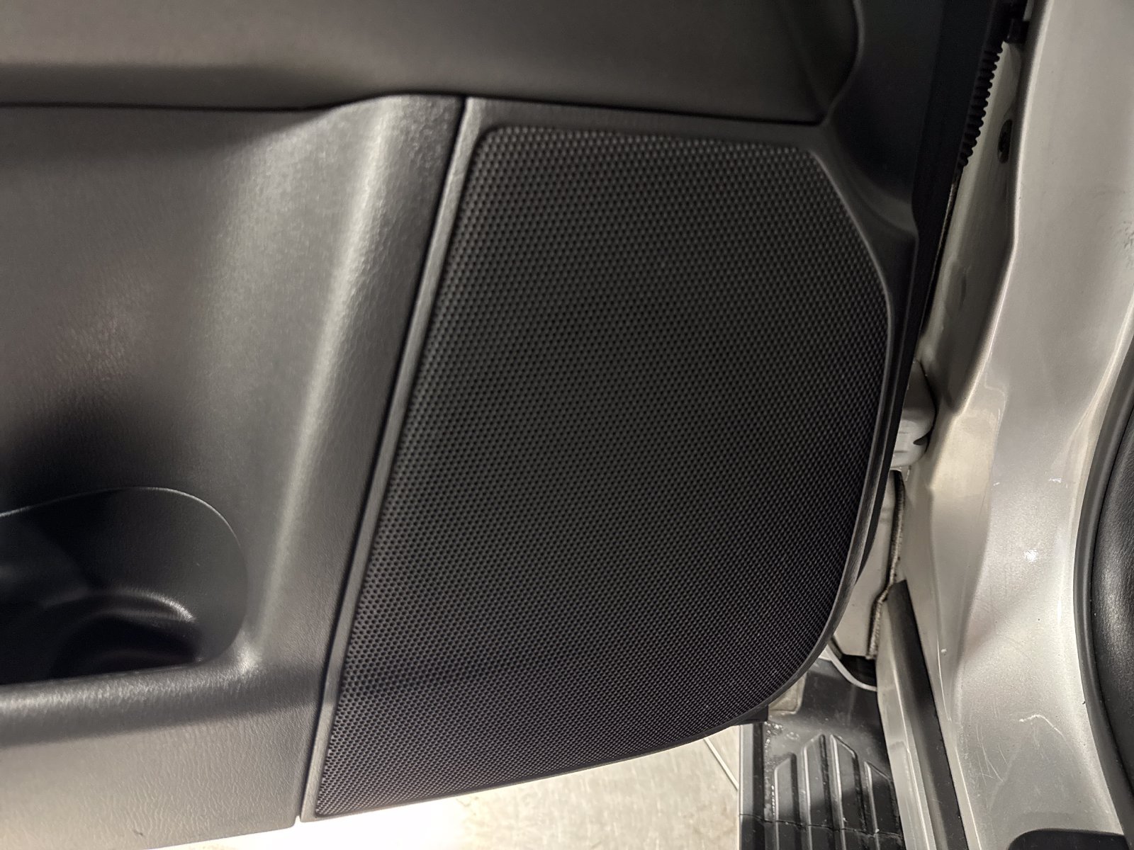 Used 2021 Nissan Armada SV AWD/4WD image 17