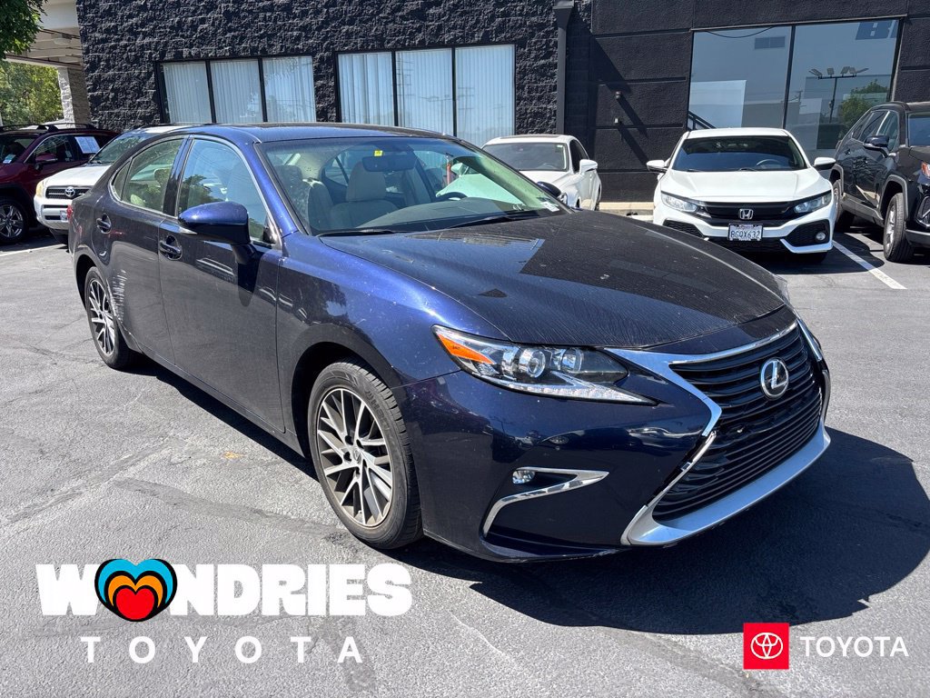 Used 2016 Lexus ES 350 w/ Premium Package w/Wood Trim FWD image 1