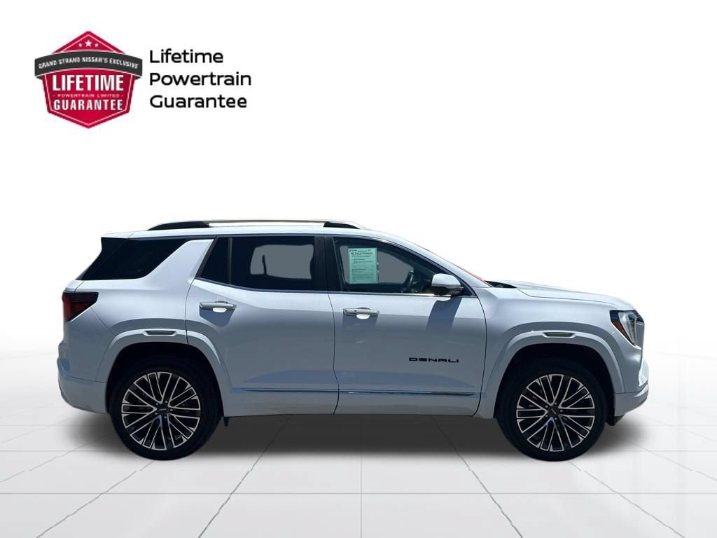 Used 2026 GMC Terrain Denali w/ LPO, Black Badging Package AWD/4WD image 9