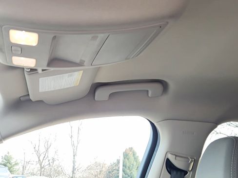 Used 2020 Ford Escape SE image 20