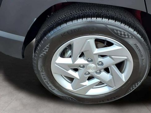 Used 2026 Hyundai Kona SE FWD image 19
