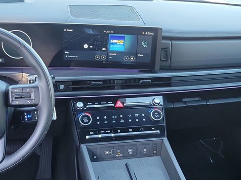 Used 2025 Hyundai Santa Fe Calligraphy image 21