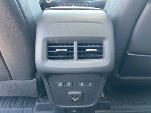 Used 2020 GMC Terrain Denali w/ Denali Premium Package AWD/4WD image 17