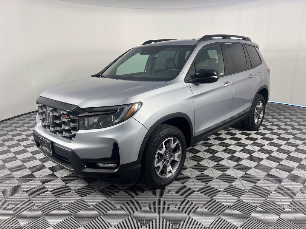 Used 2023 Honda Passport TrailSport image 4