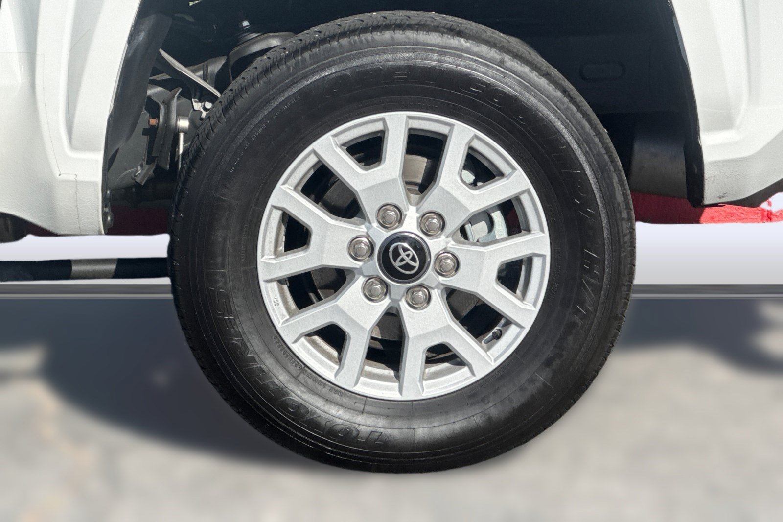 Used 2024 Toyota Tacoma SR5 AWD/4WD image 13