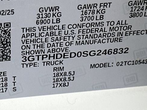 Used 2025 GMC Sierra 1500 SLT RWD image 30